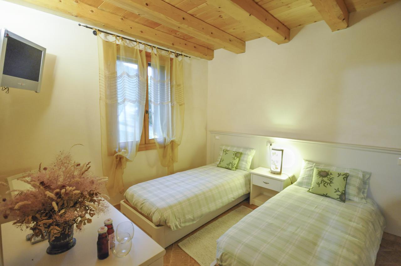 Agriturismo Monte Degli Aromi Villaga Exterior foto